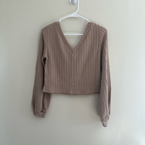 V Neck Rib-Knit Tee - Picture 5 of 6